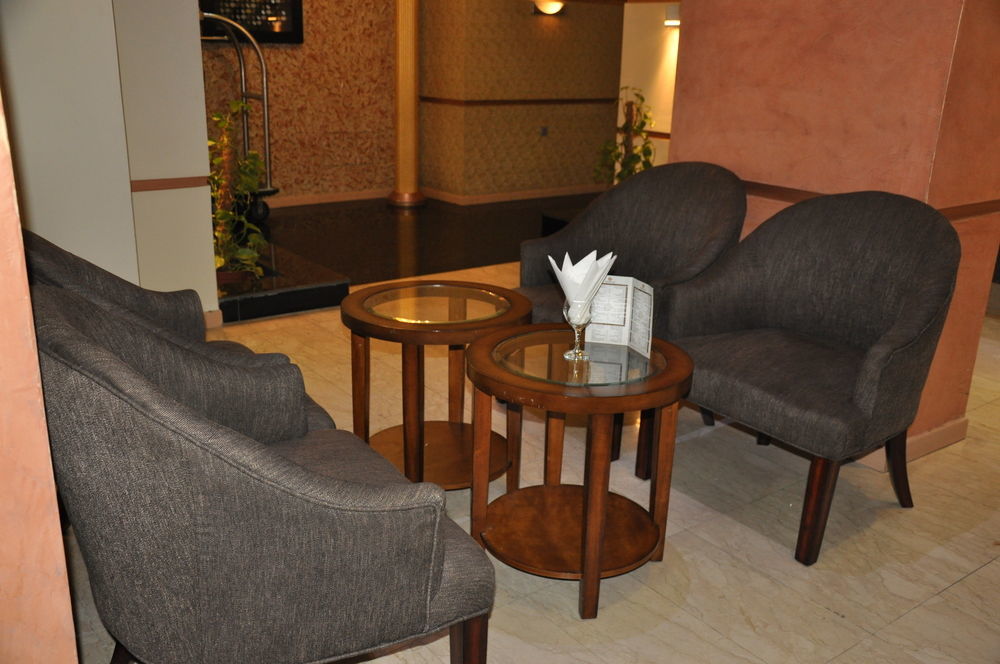 Oyo 411 Moon Hotel Dammam Eksteriør bilde